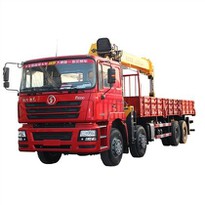 Camion grue 8x4
